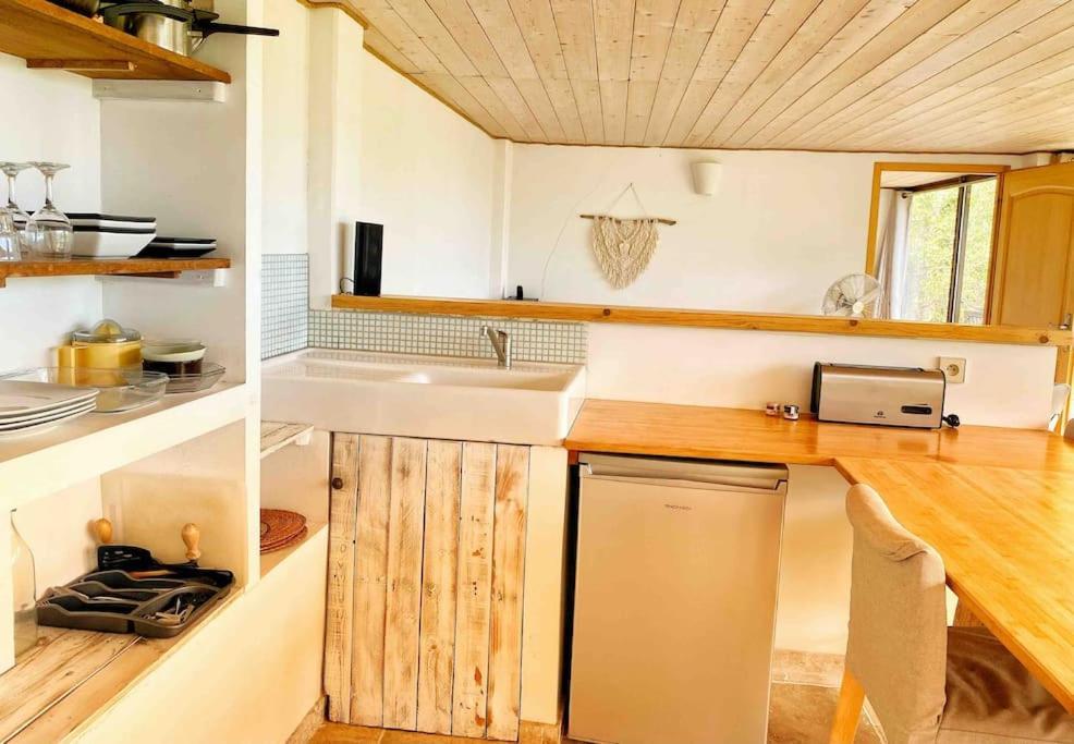 Bas De Villa Au Milieu Des Oliviers. Chateauneuf-Villevieille Екстер'єр фото