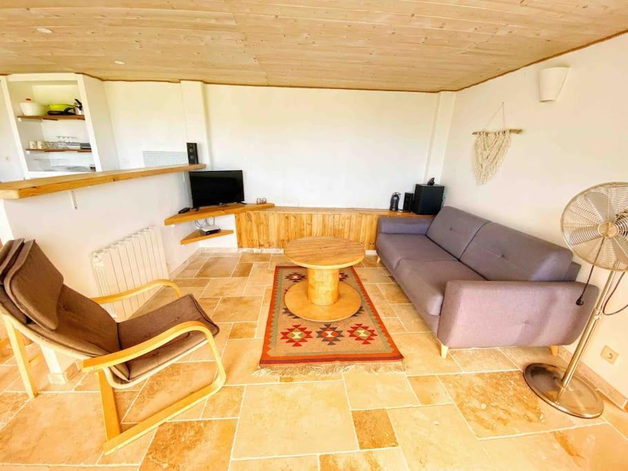 Bas De Villa Au Milieu Des Oliviers. Chateauneuf-Villevieille Екстер'єр фото